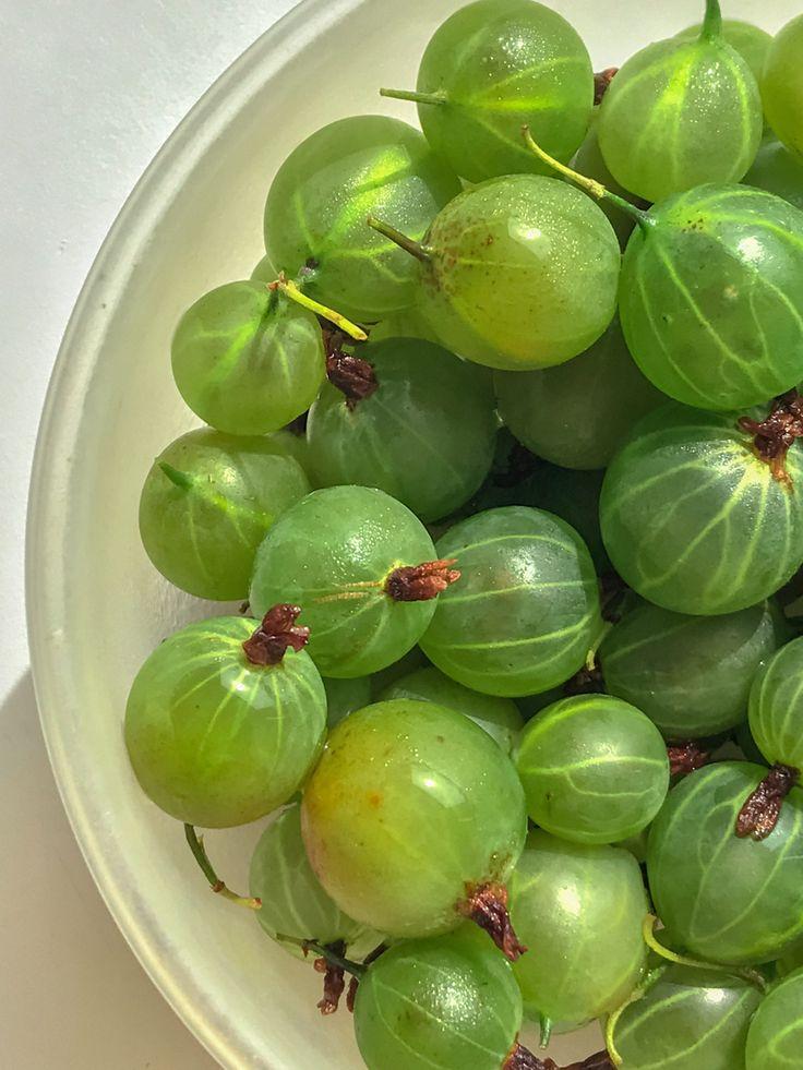 Bursting Berries Basket: Sun-Kissed Orchard Variety